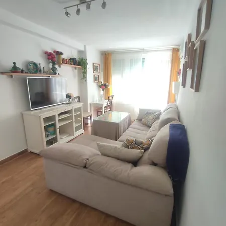 Apartment Piso Reformado 3 *